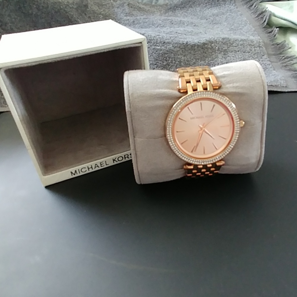 MICHAEL KORS ROSE watch - Picture 1 of 2